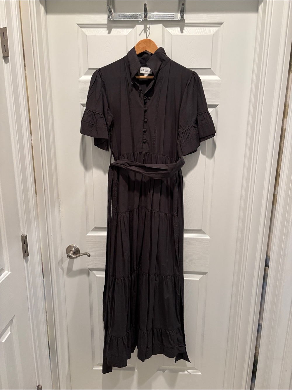 Ruffled Short-Sleeve Black Maxi Dress with Waist Tie